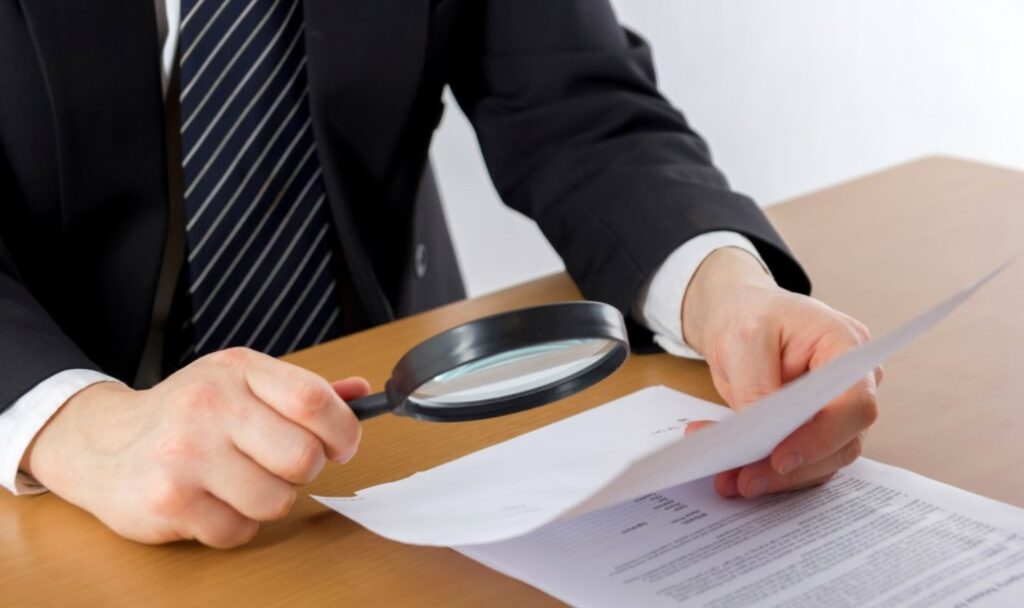 especialista em perícia grafotécnica